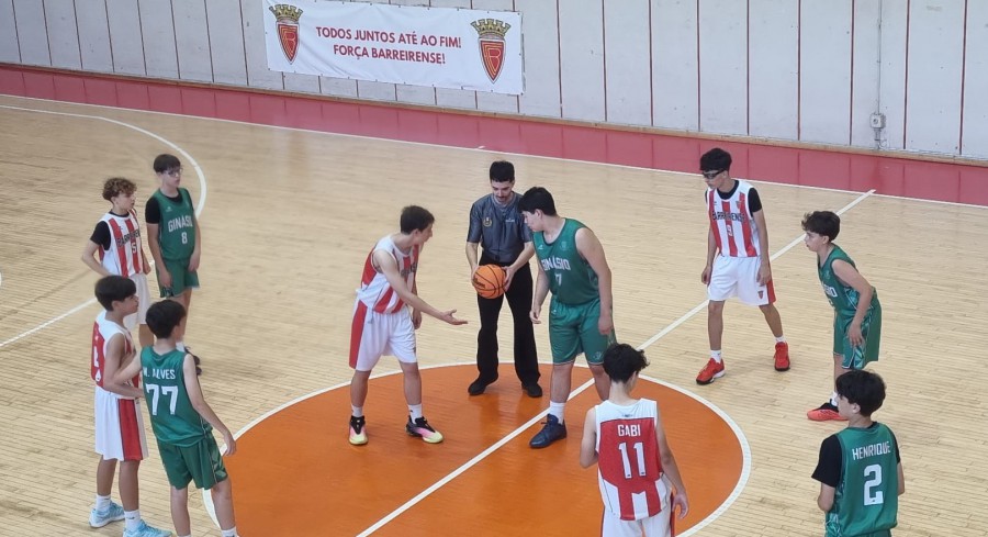 Barreiro – Barreirense Basquetebol Sub 14 Masculinos Equipa Alvi-Rubra na Final Four com Sporting, Porto e Braga.
