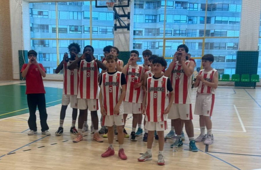 Barreiro - Campeonato Nacional Sub 14 masculinos de Basquetebol Barreirense vence Sporting e regista dez vitórias consecutivas