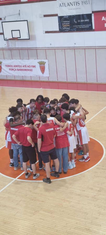BARREIRO –Campeonato nacional de Basquetebol Sub14 FC Barreirense vence SL Benfica e continua invicto . Dia 2 de Maio em casa do Sporting