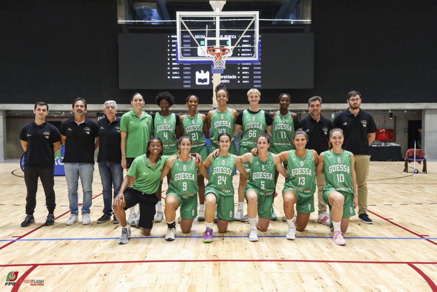 GDESSA BARREIRO entra com “pé direito“ na Liga Feminina GDESSA - 77 - CAB Madeira - 63
