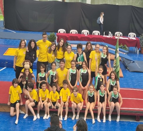 BARREIRO - Ginastas do GDR «Os Leças» Brilham no Regional de Setúbal de Duplo Mini Trampolim . Campeões Distritais