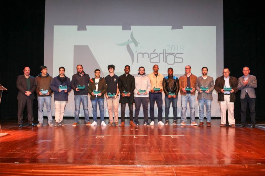 «Este momento em que homenageamos homens e mulheres de todas as idades tornou-se uma tradição» Atletas do concelho da Moita distinguidos com Méritos Desportivos