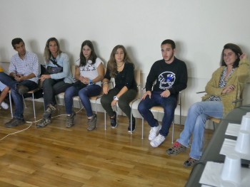 Seis jovens atletas de Setúbal Papel da prática desportiva regular enquanto fator de crescimento humano.