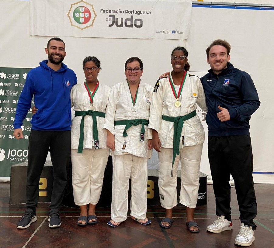 Academia de Judo do Barreiro na Taça de Portugal Cláudia Tavares 1ª Classificada, Márcia Tavares 2ª e Leonardo Cabaço 3º