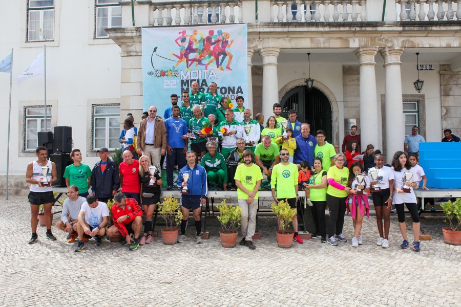 Mini/Caminhada Ribeirinha número de clubes e atletas aumenta de ano para ano. Marco Miguel e Susana Cunha vencem 22ª Meia Maratona da Moita