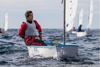 Velejadores do Clube de Vela do Barreiro vencem em Sesimbra 2ª Prova Apuramento Regional – optimist juvenis