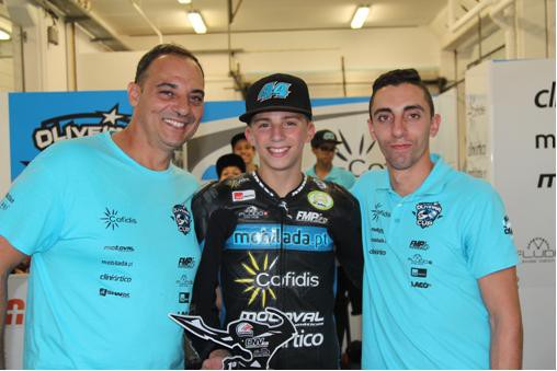 Piloto natural de Santiago do Cacém consegue posição cimeira na categoria de Moto3 Diogo Luís e Pedro Fraga no top 10 de pré-moto3