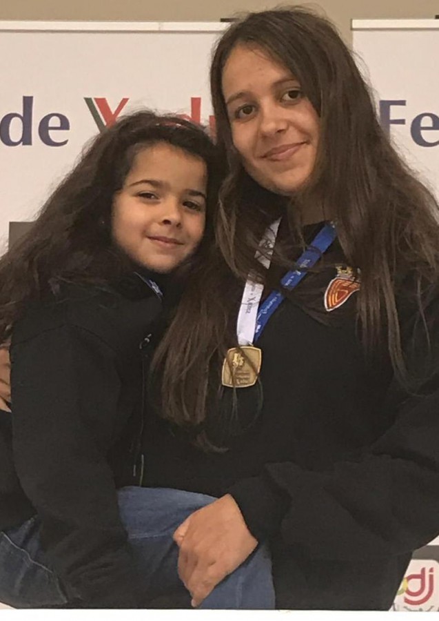 Campeonatos Nacionais de Xadrez em Portimão Beatriz Gonçalves e Raquel Duque trouxeram bronze para o Barreiro.