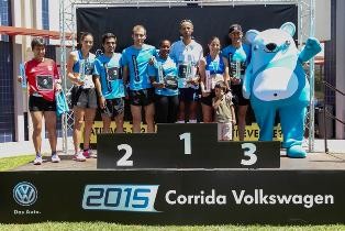 Palmela - Corrida Volkswagen 2015 bateu recorde de participantes Nélson Cruz atleta olímpico cabo-verdiano Nélson Cruz ganhou a Corrida