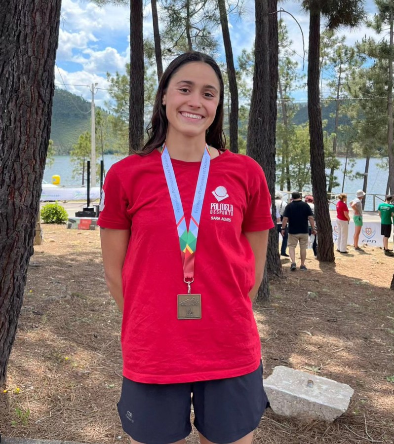 Sara Alves atleta de natação da Palmela Desporto Campeã Nacional de Águas Abertas