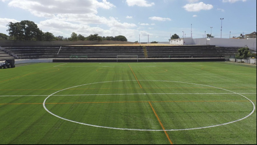 Em Paio Pires - Seixal Inauguração do relvado no Campo do Vale de Abelha