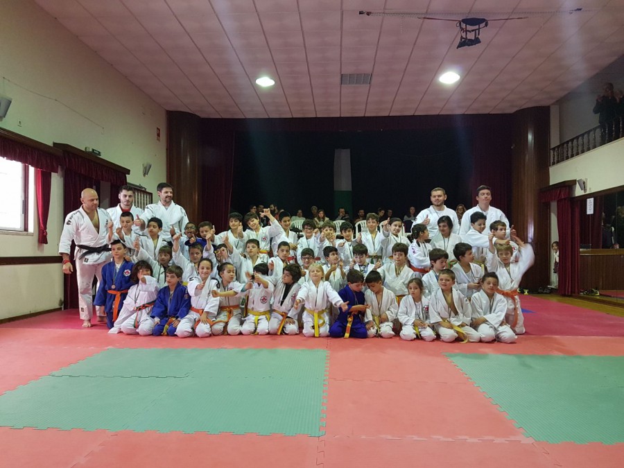 Torneio Municipal de Judo em Palmela Reuniu 38 participantes de 4 clubes no Bairro Alentejano