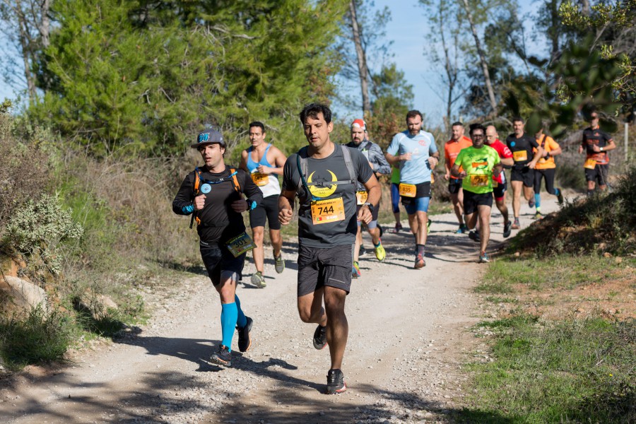 Oito centenas de atletas nas encostas da Arrábida em Setúbal Davide Marques e Mara Verduin venceram Trilhos do Javali 2018