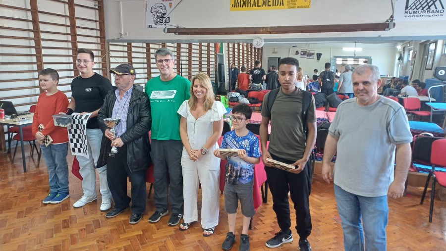 Circuito de Xadrez do Barreiro 2025 Vítor Morais e Beatriz Gonçalves venceram 5ª Prova FC Barreirense