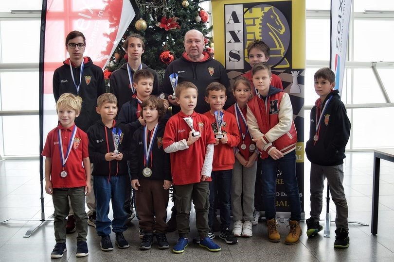 Campeonatos Distritais de Rápidas em Xadrez no Seixal Jogadores Barreirenses conquistaram 10 dos 14 títulos em prova e 20 pódios no total