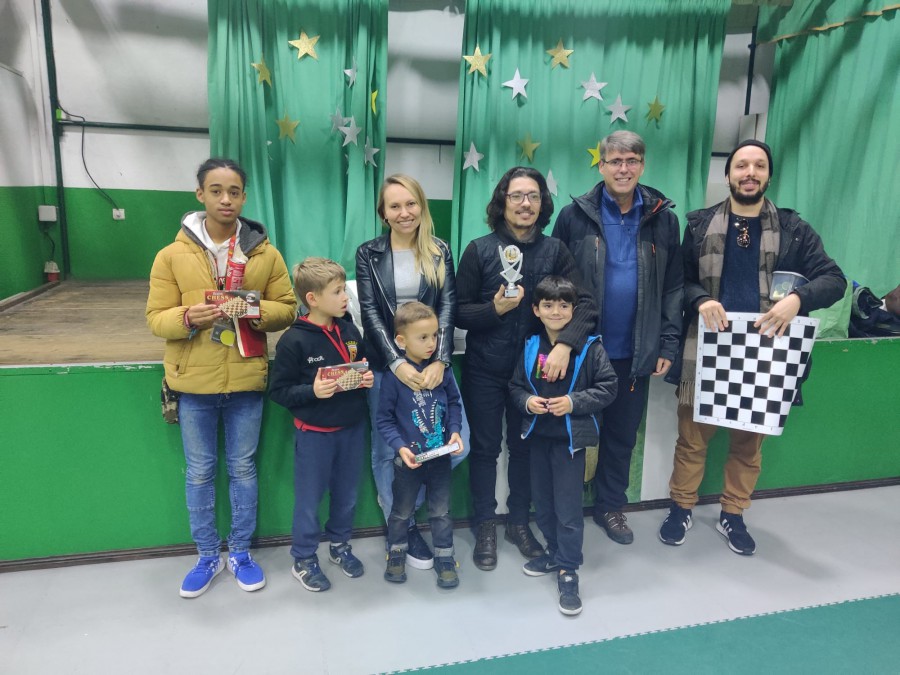 Circuito de Xadrez do Barreiro 2024 - 1ª Prova Santoantoniense FC Luís Guimarães do Inter de Cacilhas foi o vencedor . Beatriz Gonçalves melhor feminina