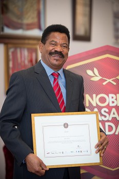 NOBRE CASA DE CIDADANIA HOMENAGEIA CIDADÃOS AUTORES DE ATOS NOBRES . Afonso Eduardo de Alhos Vedros - Moita