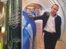Investigador natural do concelho da Moita Paulo Gomes no Centro Europeu de Pesquisa Nuclear . Coordenador da Área de Criogenia