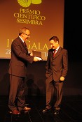 Câmara Municipal de Sesimbra atribuiu Prémio Científico Geólogo Pedro Brito recebeu o prémio de 10 mil euros