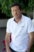 JOAQUIM DE ALMEIDA ENTRE PORTUGAL E OS ESTADOS UNIDOS CONTINUA APAIXONADO E NÃO ABDICA DE VER OS FILHOS CRESCEREM