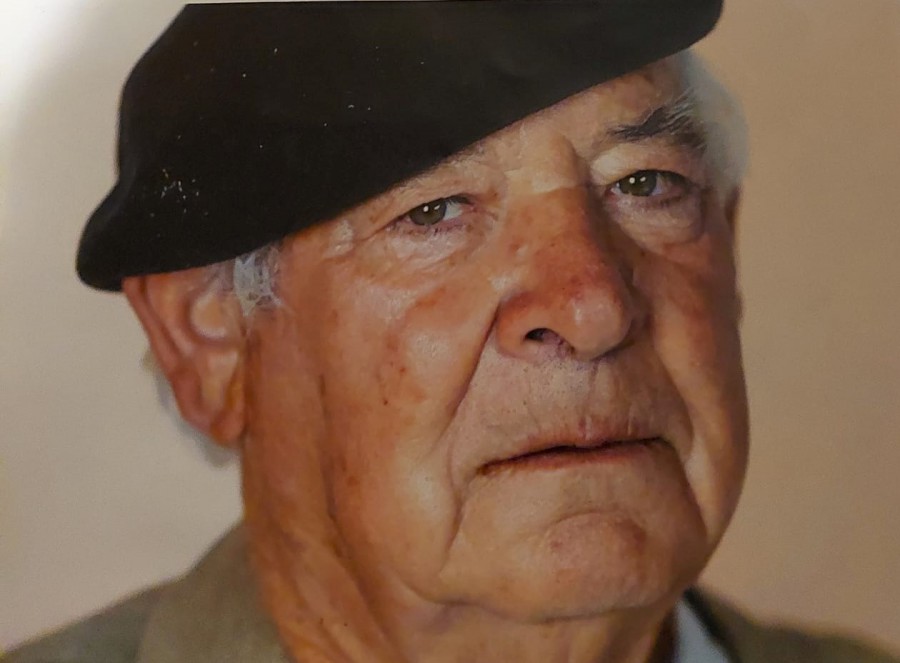 Alhos Vedros - Moita - Morreu Leonel Coelho Um homem que viveu a Liberdade Dirigente Associativo. Poeta. Politico.