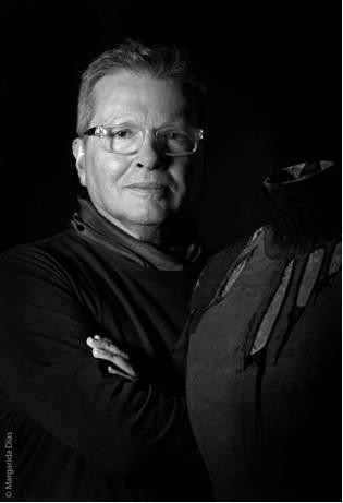 António Lagarto homenageado no Festival de Almada Receberá o troféu da autoria de António Vidigal