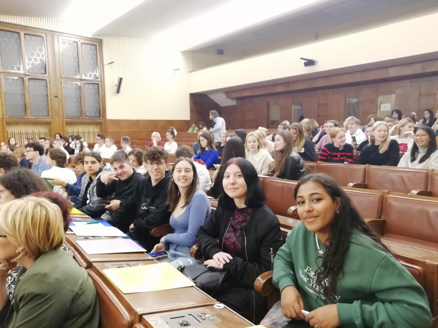 Barreiro - Agrupamento de Escolas de Santo André Alunos e professoras solidários em Belgrado Erasmus+ DemEUcracy for ALL – Let s Be Agents of Change