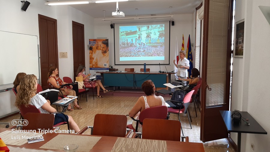 Centro de Formação de Escolas dos Concelhos Barreiro/Moita Projetos Europeus - no âmbito do setor de Educação de Adultos