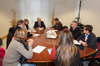 Presidente da Câmara da Moita reúne com agrupamentos escolares Reitera compromisso do Município manter e aprofundar a parceria