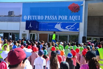 BARREIRO - «MEXE-TE UMA BECA – ESCOLAS EM MOVIMENTO» 1500 ALUNOS PARTICIPARAM NA INICIATIVA