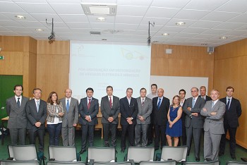 Politécnico de Setúbal, VW Autoeuropa e CEIIA anunciam parceria na área da mobilidade sustentável Lançamento de pós-graduação em Motorização de Veículos Elétricos e Híbridos