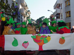 Carnaval Infantil da Baixa da Banheira Miúdos e graúdos desfilam pelas ruas da freguesia
