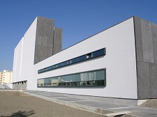 Escola Superior Tecnologia do Barreiro/IP Setúbal Na hora da mudança para as novas instalações . Abrem no dia 24 de Setembro