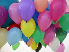 ABRANTES Escolas participam em largada de balões no Dia Mundial da Luta Contra o Cancro