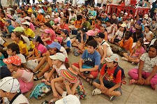 IX Feira Pedagógica - BARREIRO Certame termina hoje com a actuação dos Batukeiros Álvaro Velho . Cerca de 6000 mil alunos visitaram a Feira