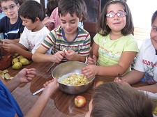 Sorteio de um «Cabaz Saudável» em Santiago do Cacém Dia Mundial da Alimentação com iniciativa junto dos alunos das escolas do Cercal