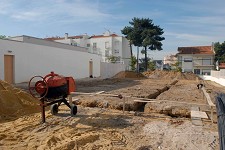 Jardim-de-Infância da Quinta do Conde - Sesimbra Obras de ampliação estão no terreno