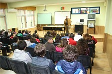«Histórias Vividas e Contadas do 25 de Abril» no Barreiro com João Raio - Relatos agendados com alunos até 30 de abril