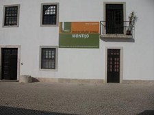 Semana Aberta da Universidade Sénior do Montijo Exposição dos trabalhos das disciplinas práticas
