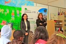«Uma Escola, Um Amigo» - Setúbal Entrega de material escolar a cerca de cinquenta crianças