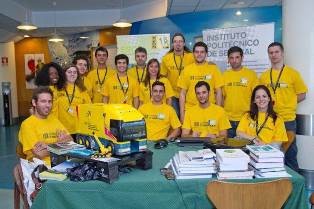 SETÚBAL - ESTUDANTES DA ESCE/IPS VENCEM «24 HORAS DE LOGÍSTICA 2013» As três equipas da ESCE/IPS obtiveram o 1º, 3º e 5º lugar da classificação geral