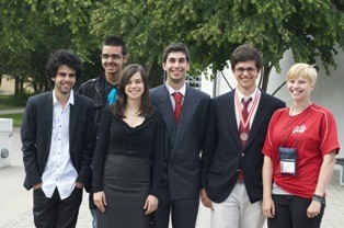 Coimbra - Uma medalha de bronze nas Olimpíadas Internacionais de Física Bom desempenho da equipa portuguesa na Dinamarca