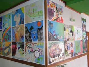 Trabalhos das Escolas do Concelho do Barreiro Kid’s Guernica em exposição na Biblioteca Municipal