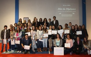 Escola Técnica Profissional da Moita Dia do Diploma reconhece os que se destacaram nos percursos escolares