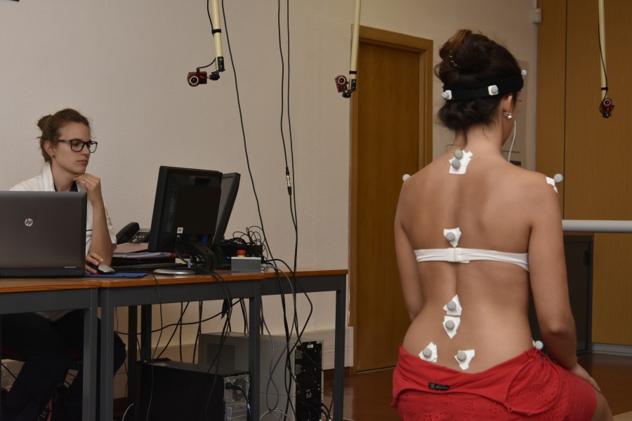 Setúbal - Investigação em Fisioterapia pretende reduzir a dor lombar crónica Projeto SPLIT avança com formação para médicos e fisioterapeutas
