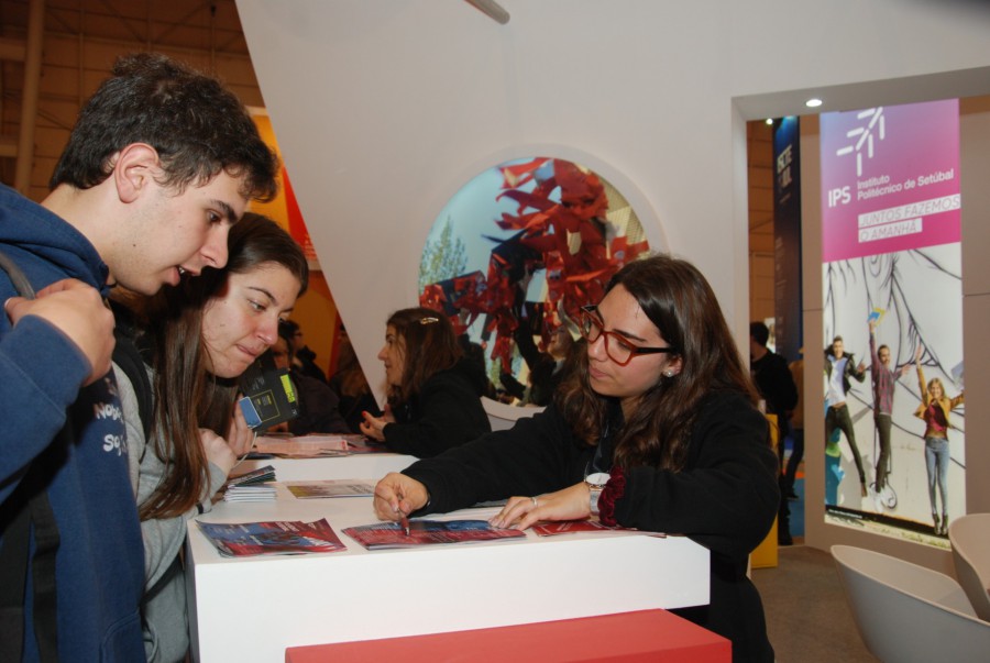 Politécnico de Setúbal dinamiza espaço na Feira de Santiago Promoção da oferta formativa e das empresas incubadas na IPStartUP