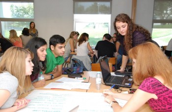 Setúbal -Jogo de Gestão Interescolas Mais de 80 jovens participam no desafio de gerir uma empresa