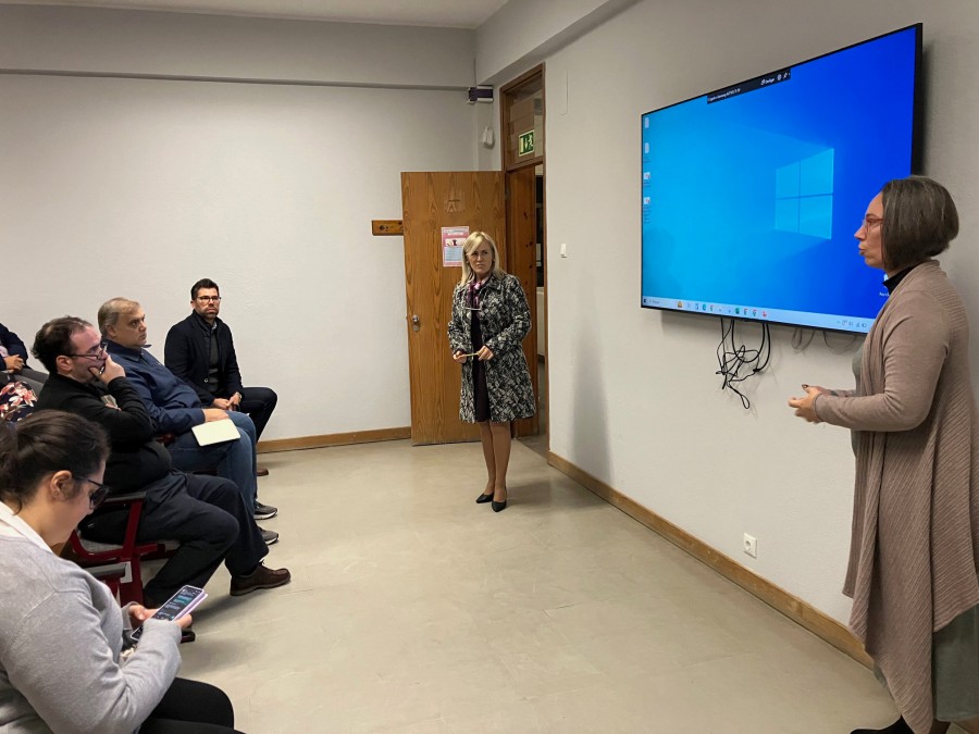 BARREIRO - Associação de Pais do Agrupamento de Escolas Augusto Cabrita Reúne com Encarregados de Educação Representantes de Turma