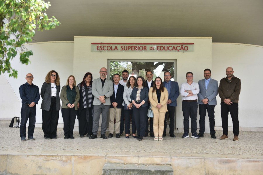 Estratégia Nacional de Educação para o Desenvolvimento Escolas Superiores de Educação assinam em Setúbal carta de compromisso
