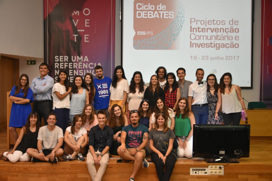 Setúbal - Colocar os estudantes em contacto com o seu futuro contexto profissional Escola Superior de Saúde apresenta projetos de intervenção comunitária